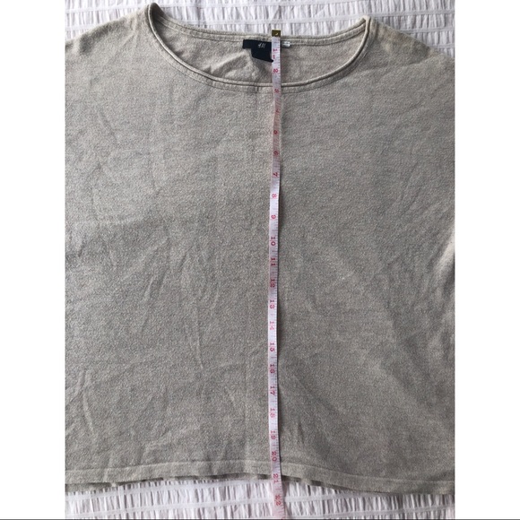 Neutral Casual Sweater with Straight Edge Bottom - Picture 8 of 12